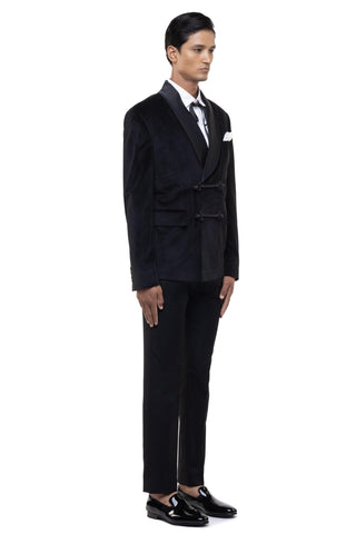 Black shawl lapel double-breasted knot closure tuxedo set