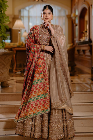 Lehenga Set Indian Wedding - Gold swarnali bridal by Itrh