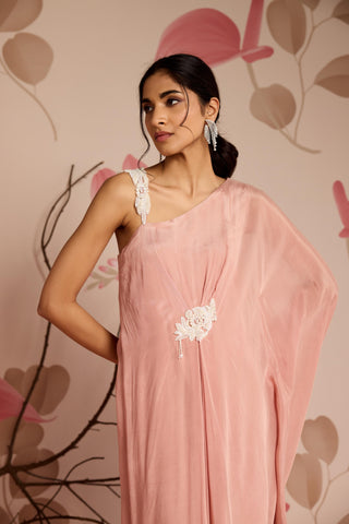 Pink clover under bloom kaftan