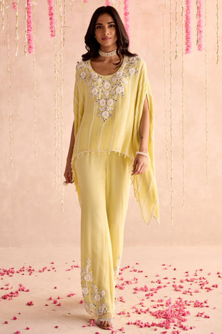 Yellow fleur under bloom kaftan set