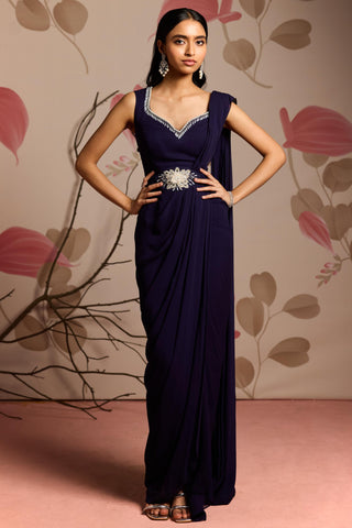 Blue holly under bloom saree set