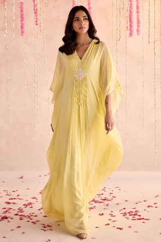 Yellow levy under bloom kaftan