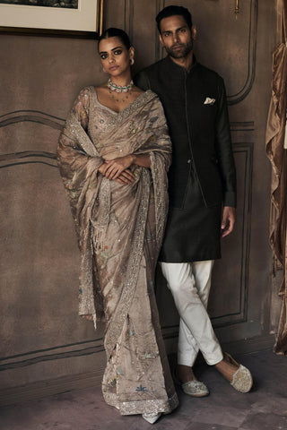 Saree Indian Wedding - Purple Shikargah by Matsya