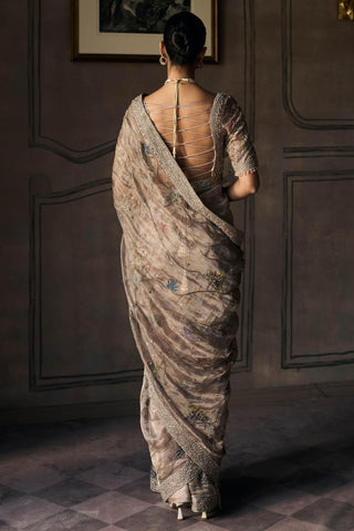 Saree Indian Wedding - Purple Shikargah by Matsya