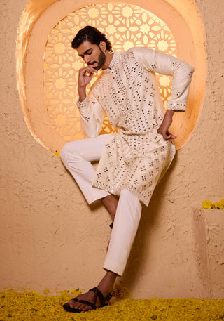 Kurta Set for Indian Wedding – White Varunesh by Shreyansh Designs