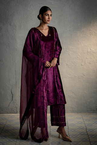 Kurta Set for Indian Wedding - Elegant Pink Maaya Kurta Set by Charkhee