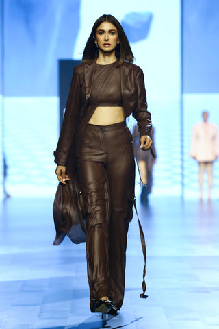 Trousers Contemporary Wear - Brown leather effect by Essé