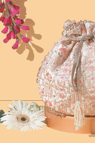 Off-white mogra scallop potli