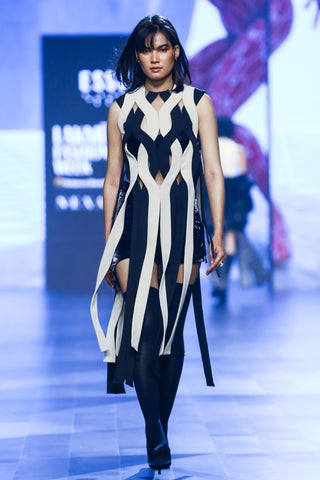 Vest Contemporary Wear - Multicolor monochrome knit panelled by Essé