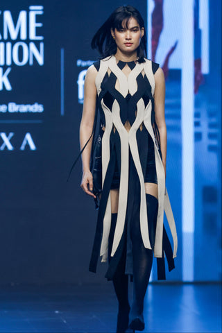 Vest Contemporary Wear - Multicolor monochrome knit panelled by Essé