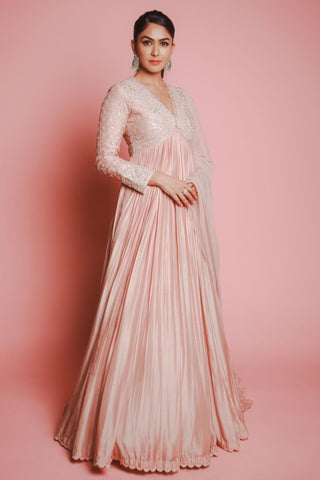 Pink sway icon anarkali