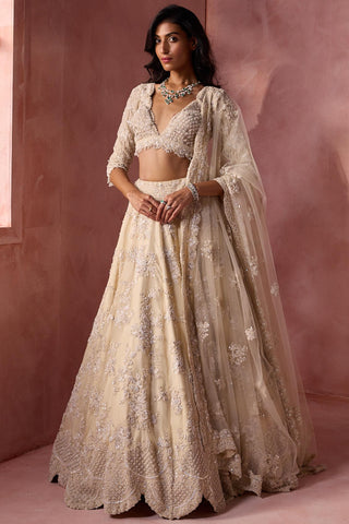 Organza lehenga set for Indian Wedding – Ivory Navyaa by Nitika Gujral