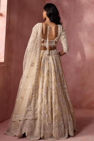 Organza lehenga set for Indian Wedding – Ivory Navyaa by Nitika Gujral