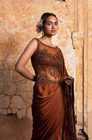 Brown nihaar antique sequin saree set by Nitika Gujral at Mrs. G