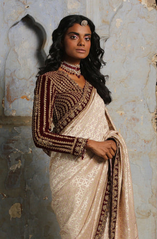 Pink nihaar woven saree set by Nitika Gujral at Mrs. G