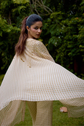 Co-ord set Contemporary Wear – White Janeman by NIKASHA