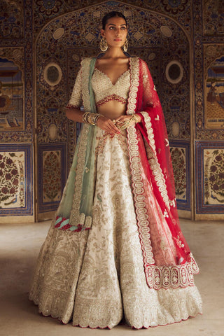 Lehenga set for Indian Wedding – Silver Kashish by Nitika Gujral