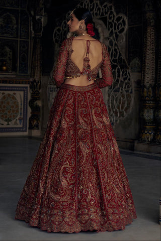 Lehenga set for Indian Wedding – Red Kashish Antique by Nitika Gujral