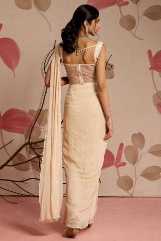 Ivory periwinkle under bloom concept saree