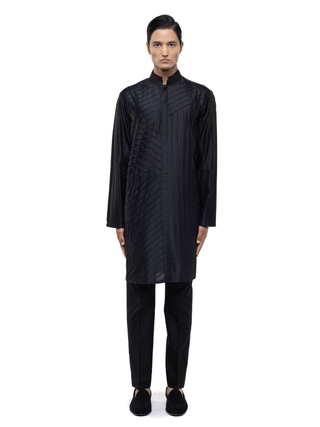 Black pleated kurta set