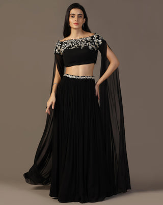 Black off shouldered cape sleeves crop top and skirt set