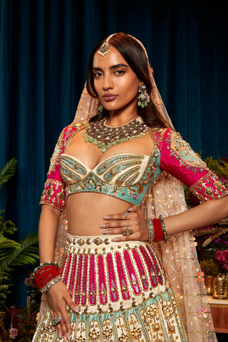 Lehenga Set Indian Wedding - Red rose love story by Papa Don't Preach