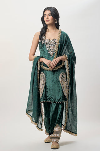 Kurta set for Indian Wedding – Elara Emerald Green Embroidered by Payal Singhal