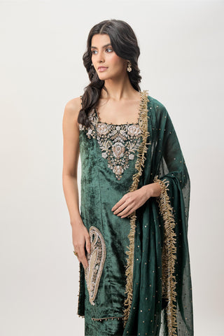 Kurta set for Indian Wedding – Elara Emerald Green Embroidered by Payal Singhal