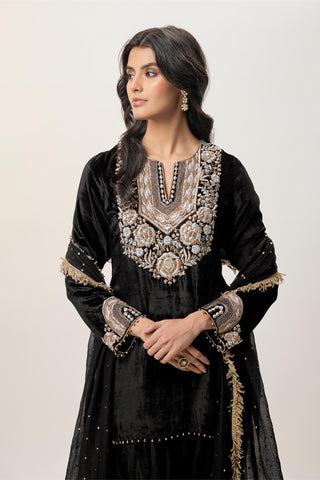 Kurta Set for Indian Wedding – Ziba Black by Payal Singhal