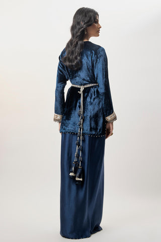 Navy blue kurta set for Indian Wedding – Shahnmeh Kurta with Dhoti & Belt by Payal Singhal