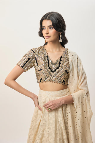 Lehenga Set for Indian Wedding – Mahtab Beige by Payal Singhal