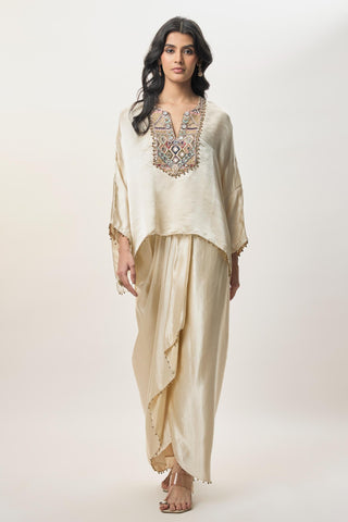 Lungi Skirt Set for Indian Wedding – Risa Champagne by Payal Singhal