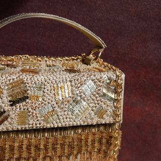 Gold rizuana clutch