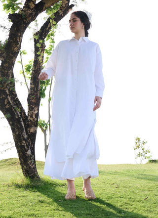 Bright white magnolia tunic and pants