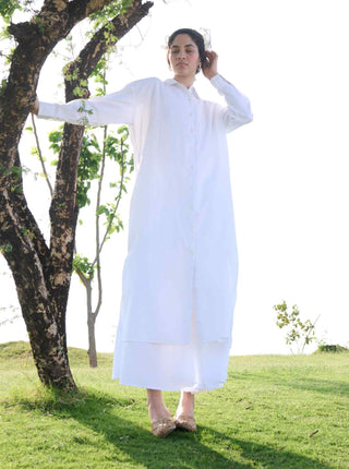 Bright white magnolia tunic and pants