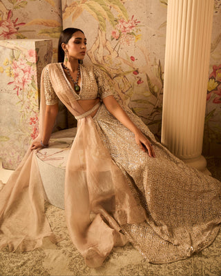 Beige idol icon skirt