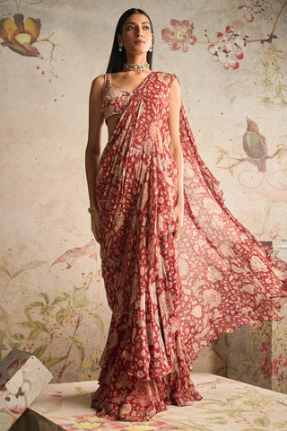 Red retro icon saree set