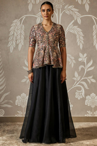 Black raaya zar bano peplum set