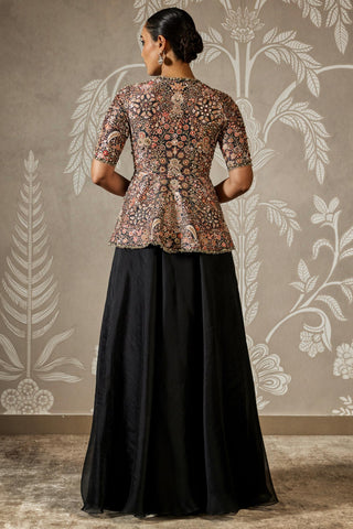 Black raaya zar bano peplum set
