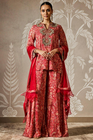 Red anaya zar bano kurta set