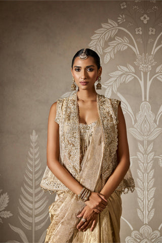 Ishya zar bano saree set