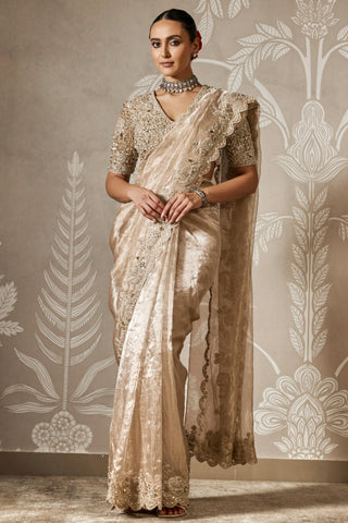 Gold aabroo zar bano saree set