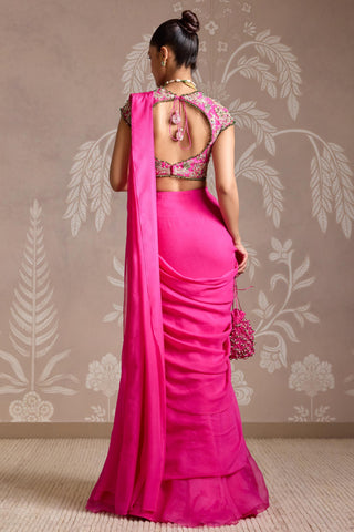 Pink folds draped saree set
