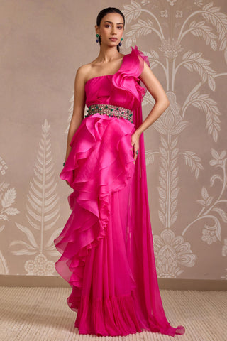 Pink folds saree with jeweled belt