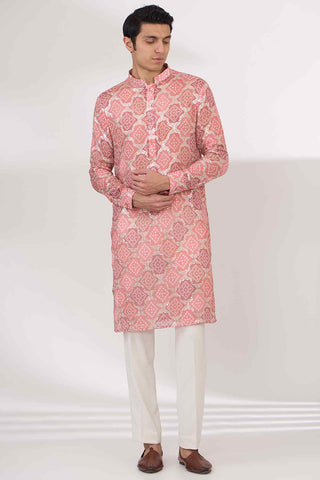 Pink bandhani kurta and pants