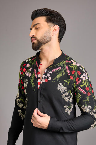 Black shoulder multicolor kurta set