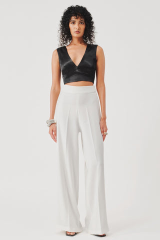 Pants for Contemporary Wear – White Ellen Edition by Aroka