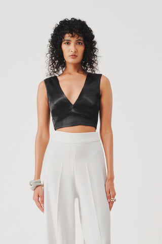 Pants for Contemporary Wear – White Ellen Edition by Aroka