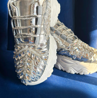 Silver snowflake embroidered sneakers