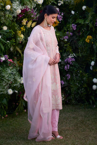 Kurta Set for Contemporary Wear – Light Pink Chanderi by Shyam Narayan Prasad